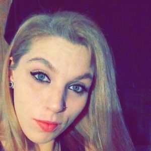 Meet your Posher, Becca